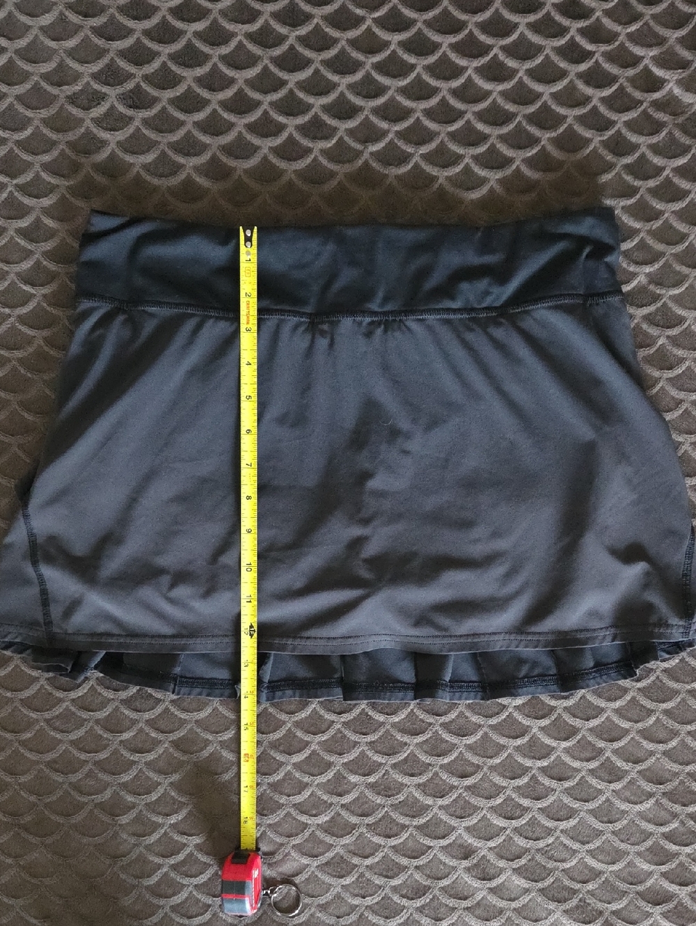 G458. Lululemon Run: Pace Setter Skirt in Black - Size 8 - Picture 8 of 11